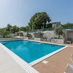 Mit Pool By Interhome Apartment Pula