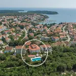 Mit Pool By Interhome * Pula