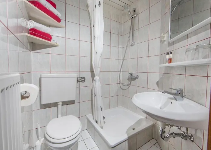 Mit Pool By Interhome * Pula