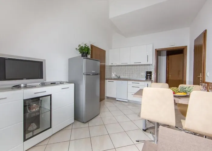 Mit Pool By Interhome Apartman