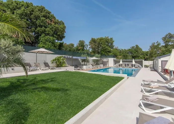 Mit Pool By Interhome Lejlighed Pula