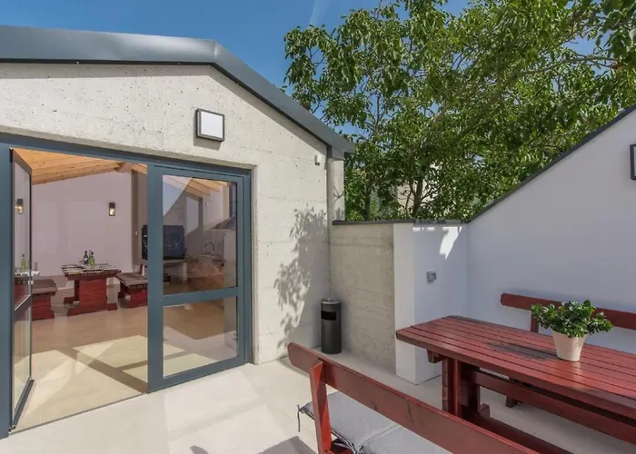 Mit Pool By Interhome Lejlighed *